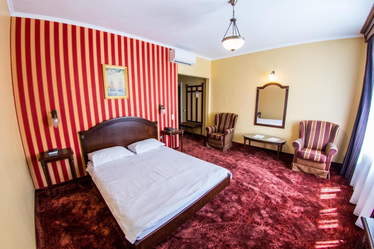 The Elite - Oradea'S Legendary Hotel Екстер'єр фото