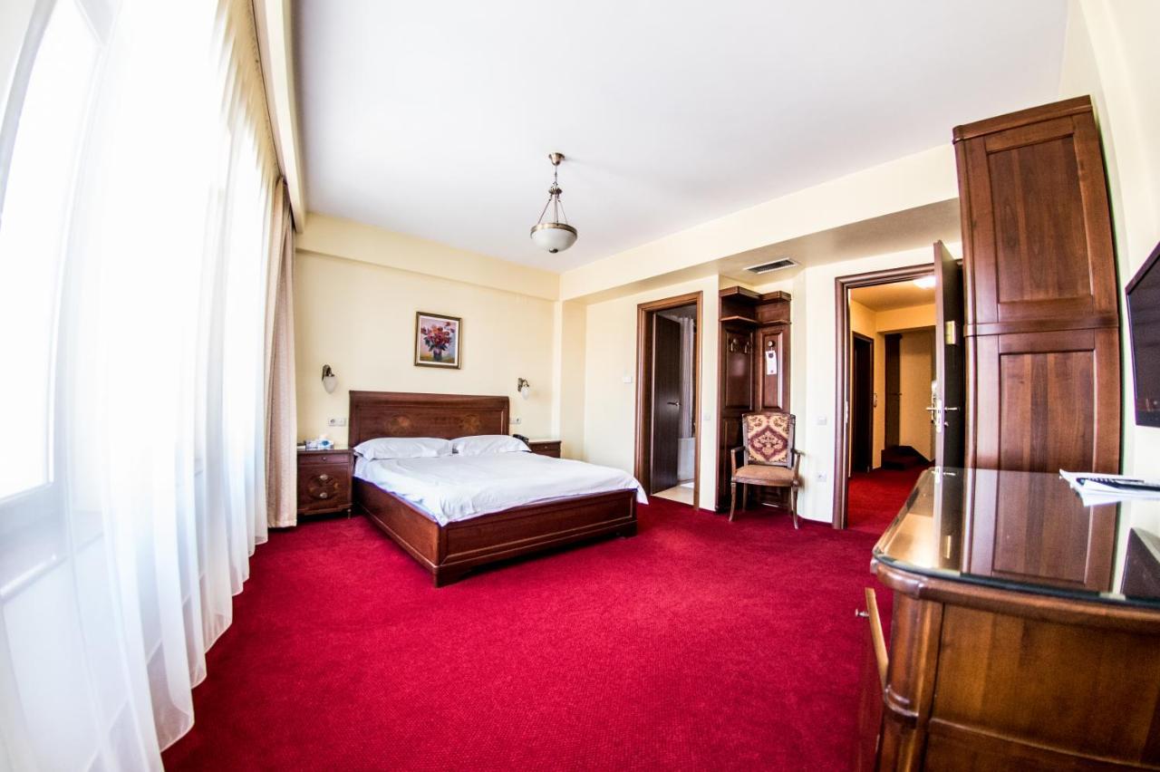 The Elite - Oradea'S Legendary Hotel Екстер'єр фото